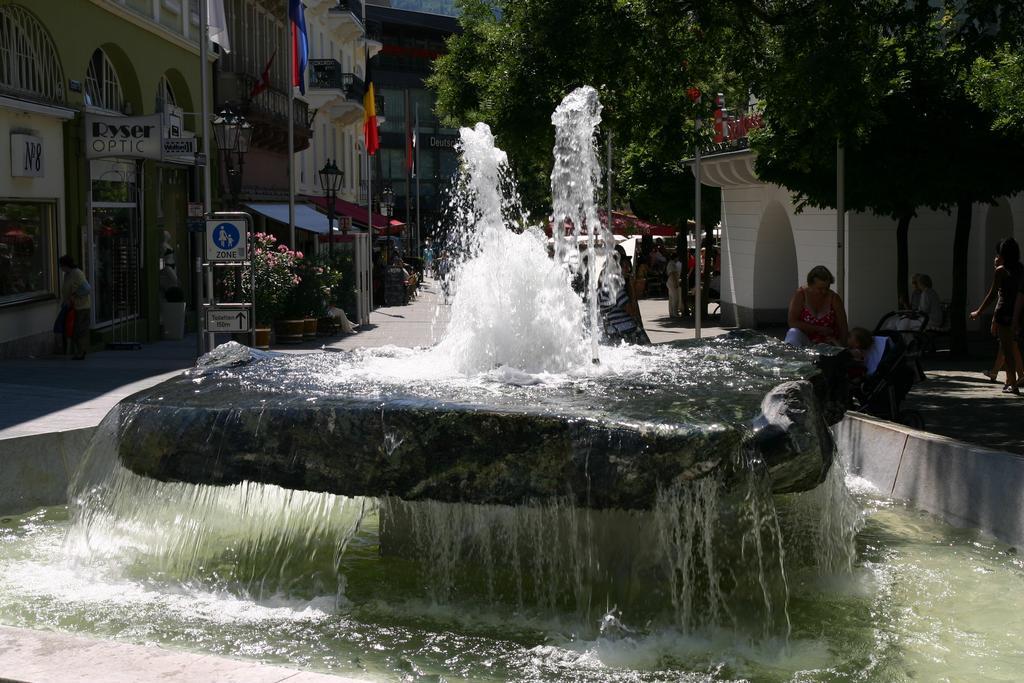 Apparthaus Pfeifer บาเดน-บาเดน ภายนอก รูปภาพ